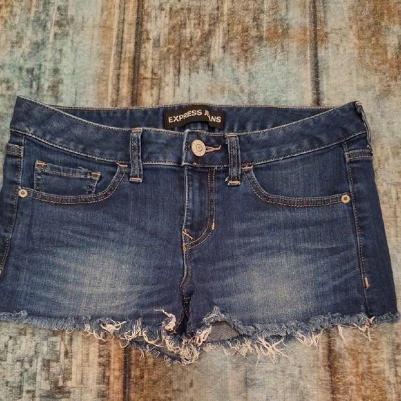 Express Blue Jean Shorts. Excellent Condition Size 4 - Picture 1 of 9